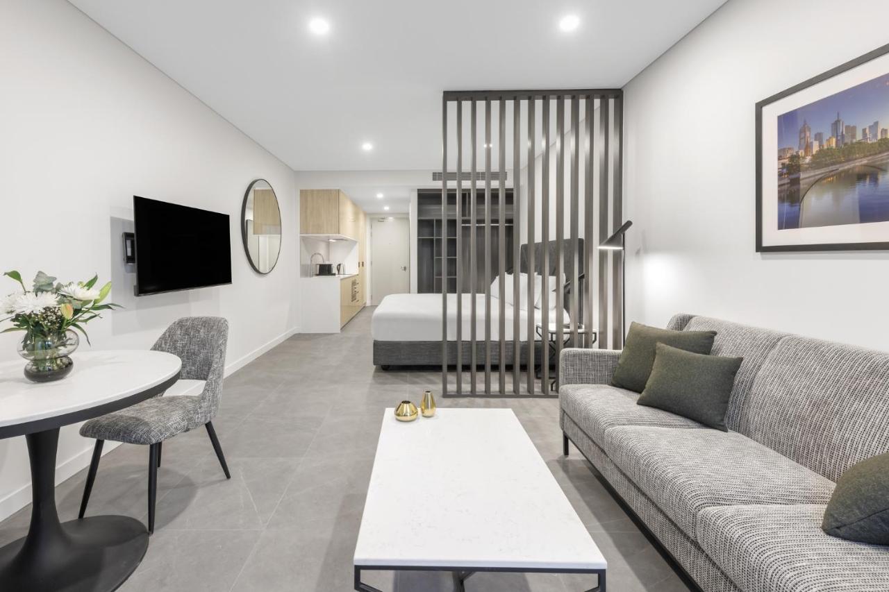 Meriton Suites Melbourne Exteriör bild A typical Studio apartment