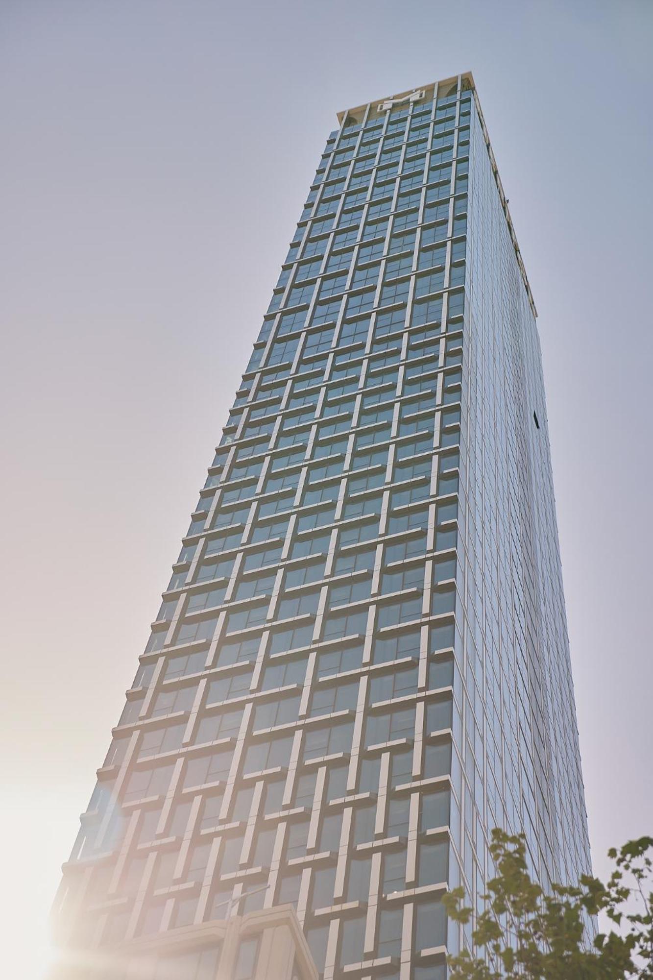 Meriton Suites Melbourne Exteriör bild The building's facade
